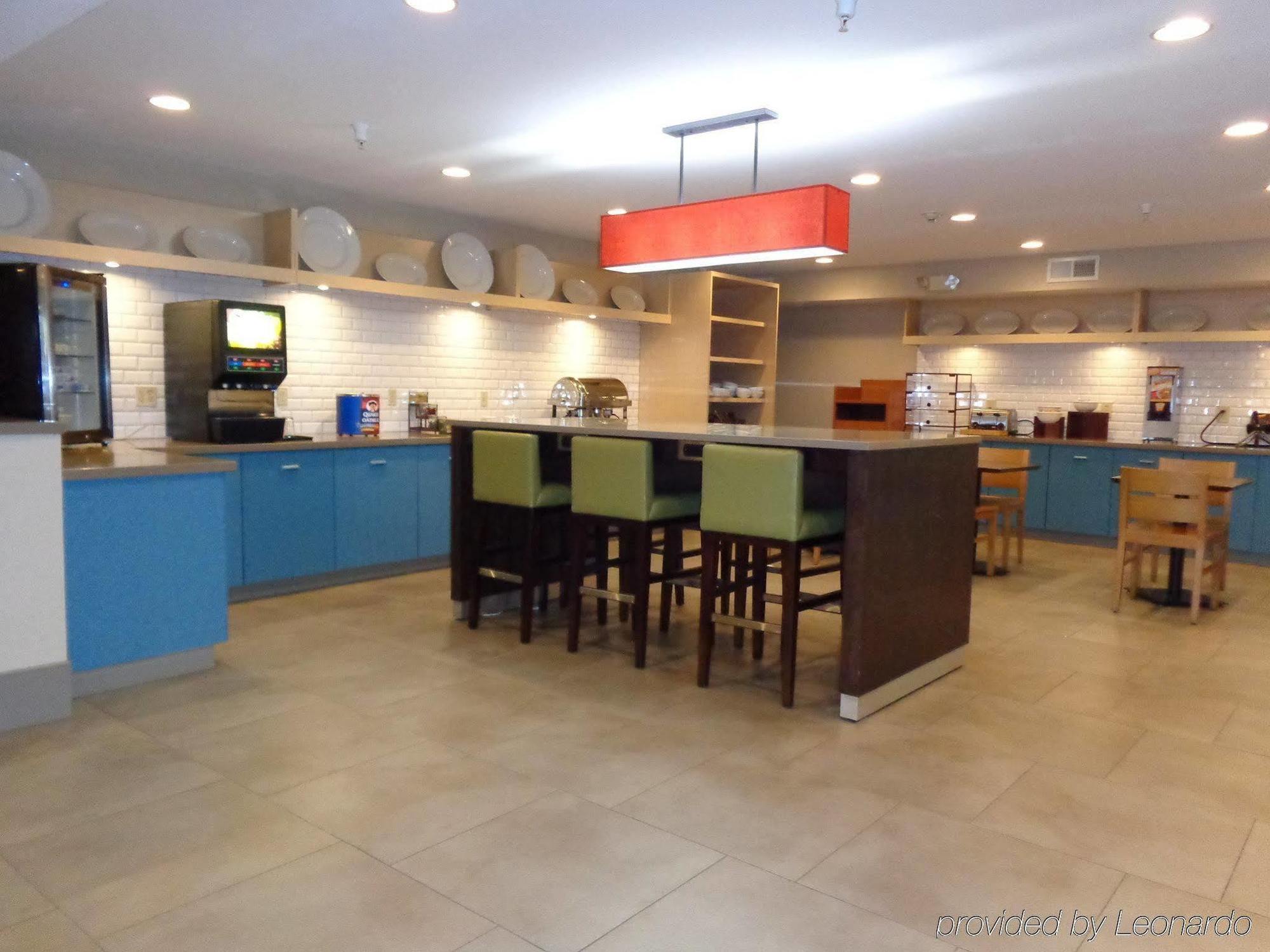 Country Inn & Suites By Radisson, Cedar Rapids Airport, Ia Dış mekan fotoğraf